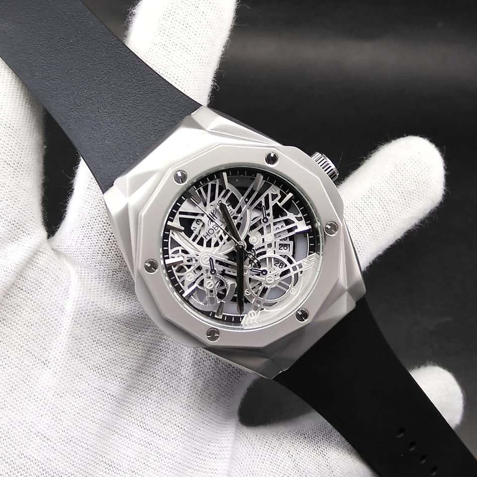 Hublot Diamond Cut Men's Watch – Platinum Case | Luxury Design | Date Function